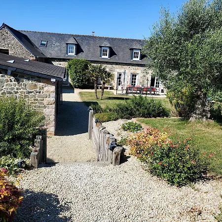 Semesterbostad Le Clos Du Verdelet Vue Piscine Planguenoual